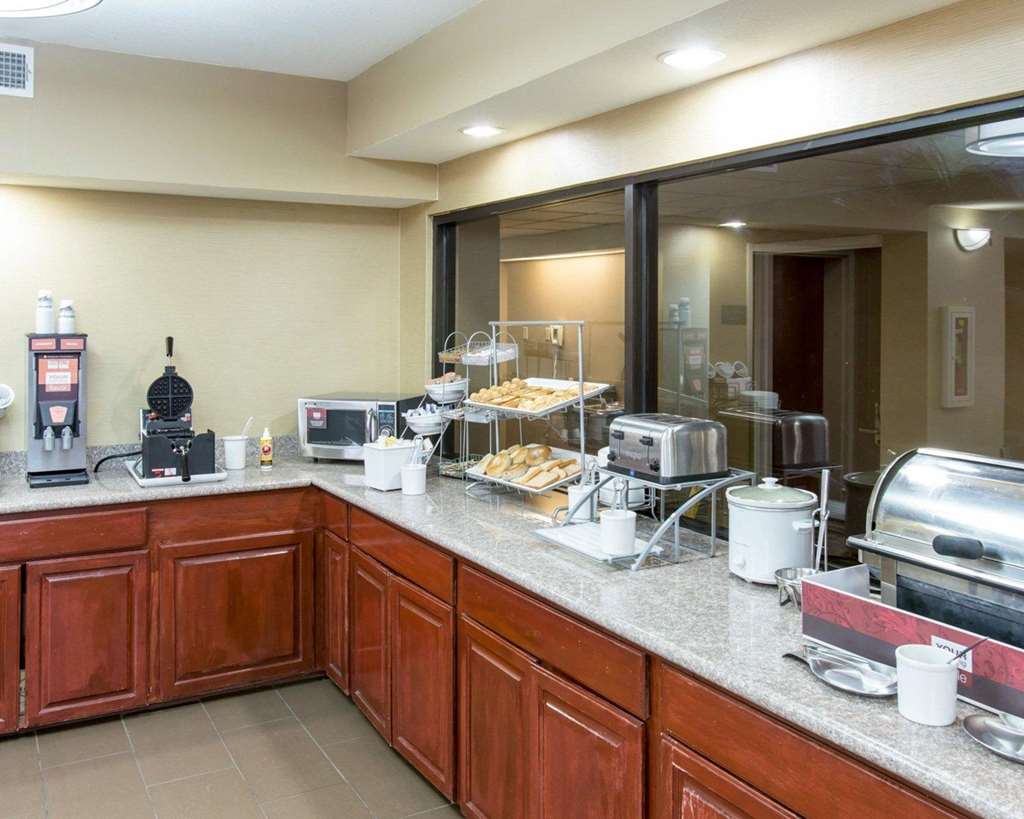 Comfort Suites Idabel - photo 35