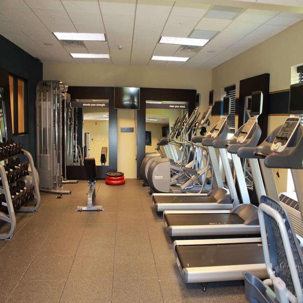 Hampton Inn & Suites Stroudsburg Pocono Mountains - photo 25