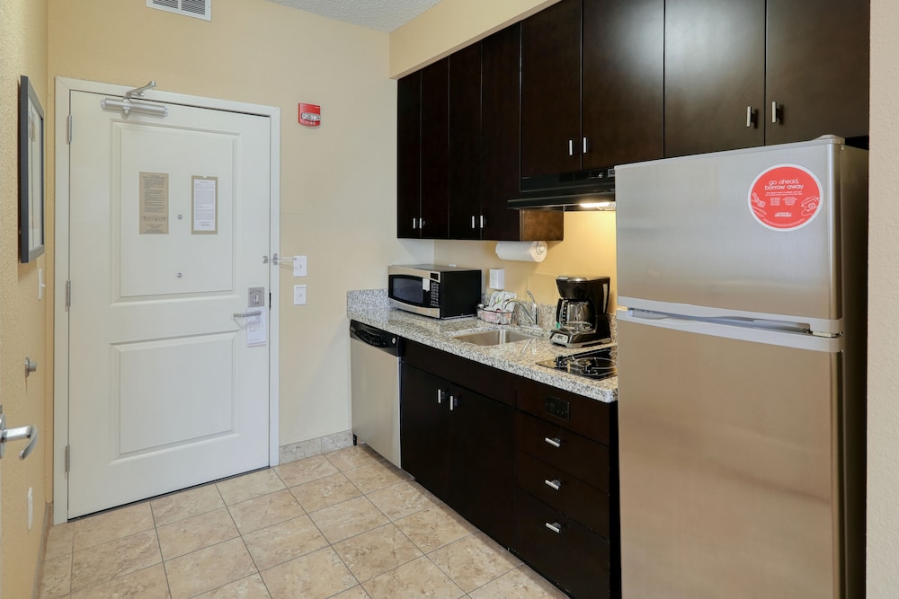 TownePlace Suites York - photo 26