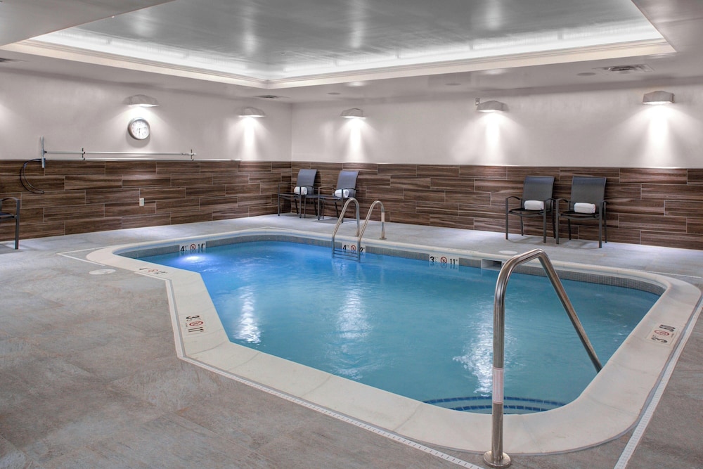 Fairfield Inn & Suites by Marriott Roanoke Salem - photo 11
