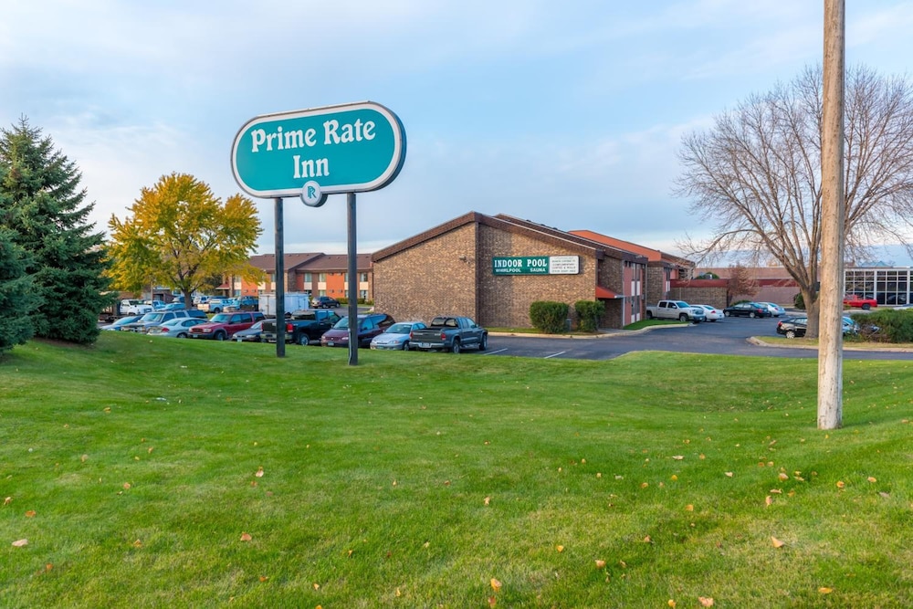 Prime Rate Inn - photo 39