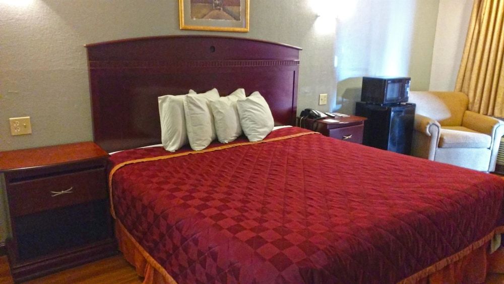 Americas Best Value Inn McKinney - photo 3