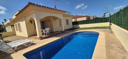 Encarni in Deltebre, Spain