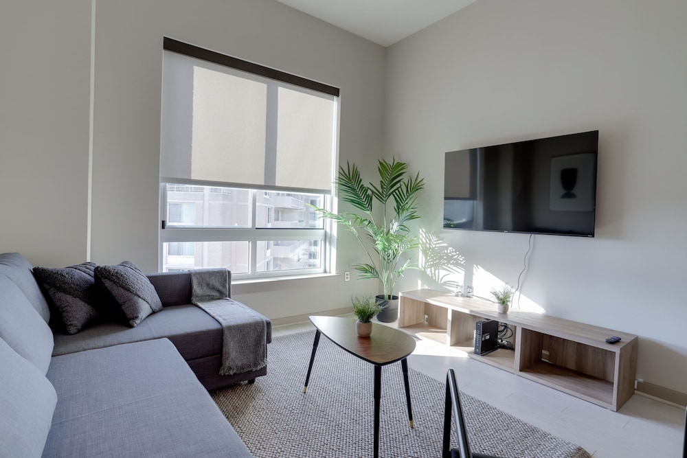 Fantastic Condo Crystal City With Gym — 5-Star Luxury Hotel in Arlington, United States