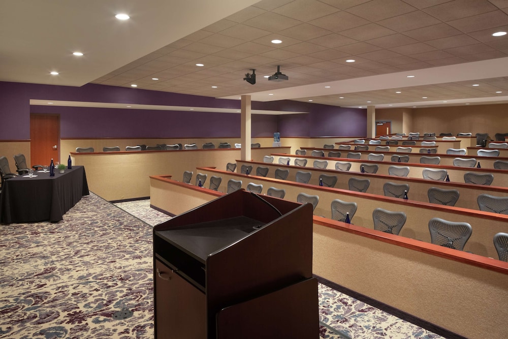 Hilton Garden Inn Troy - photo 50