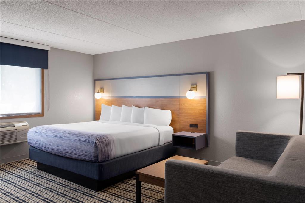 AmericInn by Wyndham Alexandria - photo 27