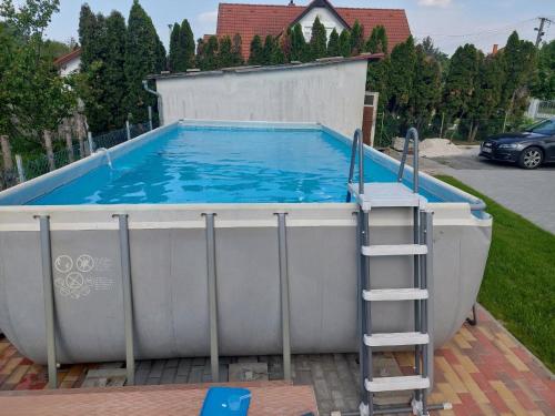 schönes Ferienhaus mit grossem Pool 1200 m zum Balaton in Balatonbereny, Hungary