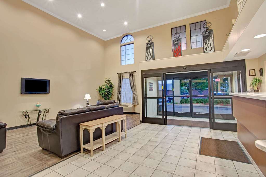 Super 8 by Wyndham Olive Branch - photo 5