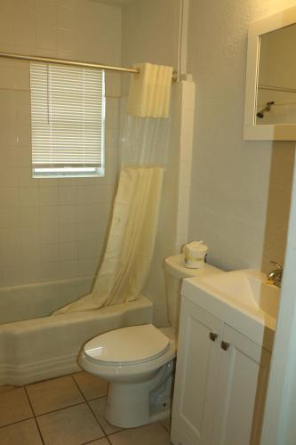 Travel Inn Fort Pierce - photo 73