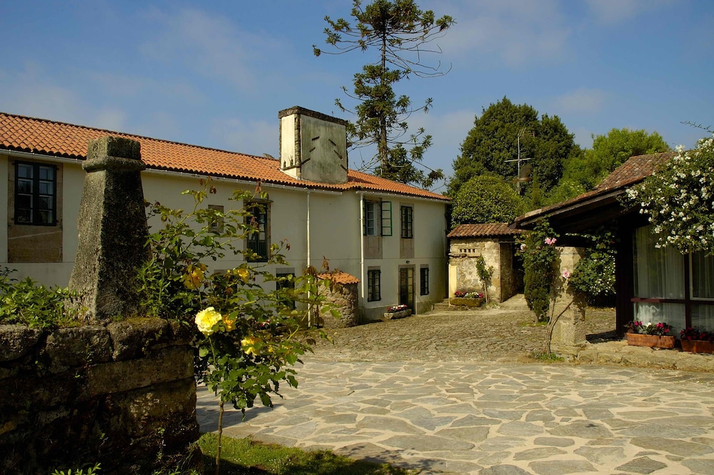 Pazo Cibrán - carbon neutral hotel in Vedra