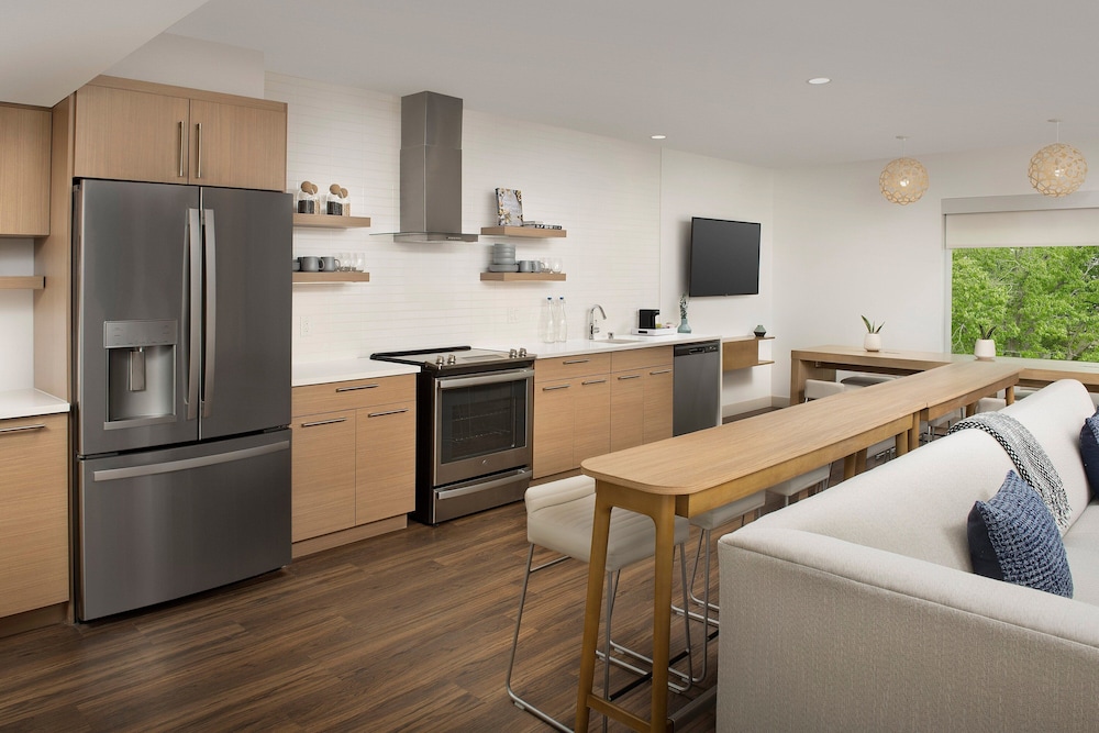 Element Portland Beaverton - photo 16