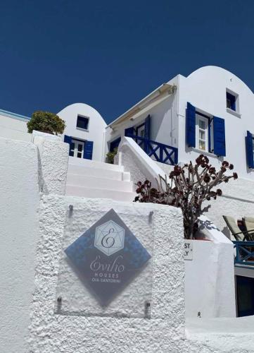 Evilio Houses in Oia, Greece