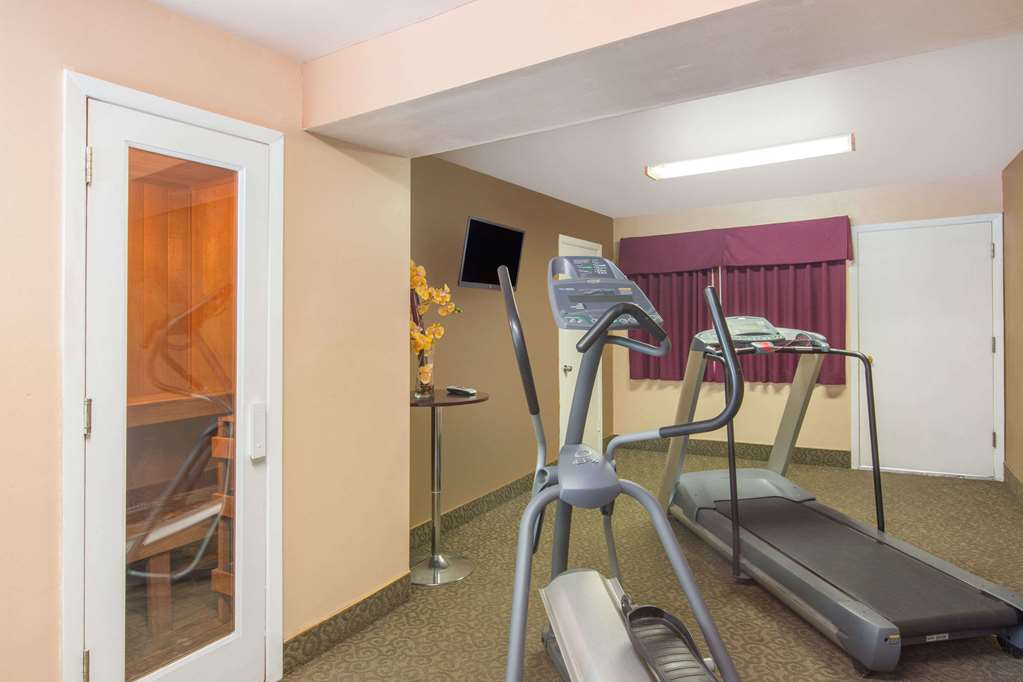 Days Inn by Wyndham Redwood City - photo 6