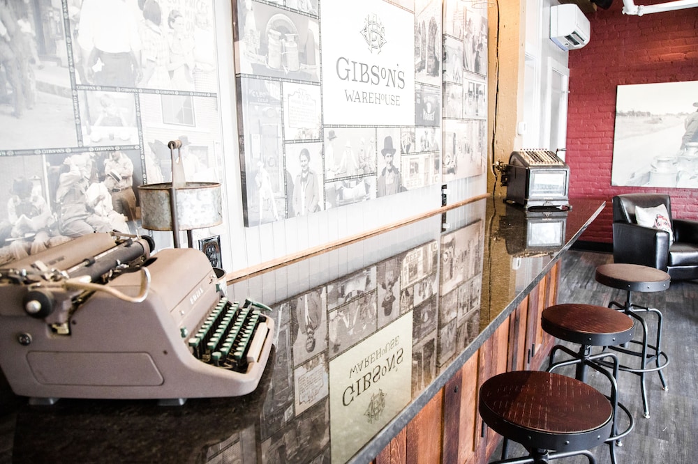 Gibson's Warehouse - photo 4
