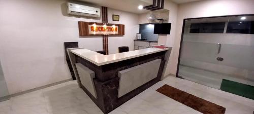 Hotel Orange - carbon neutral hotel in Vapi