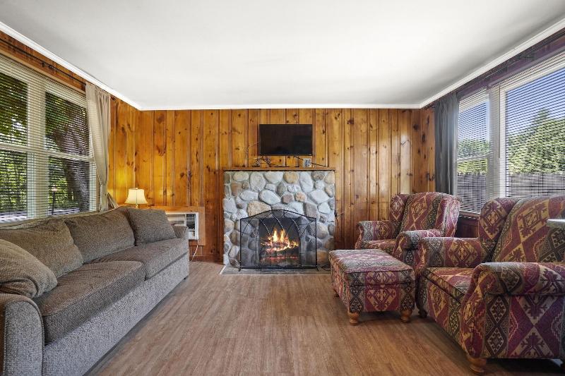 Whitneys Inn at Black Mountain - photo 37