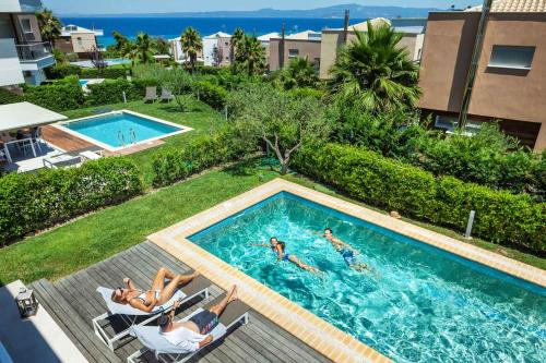 Deluxe Villas Mira Mare — 4-Star Luxury Hotel in Pefkochori, Greece