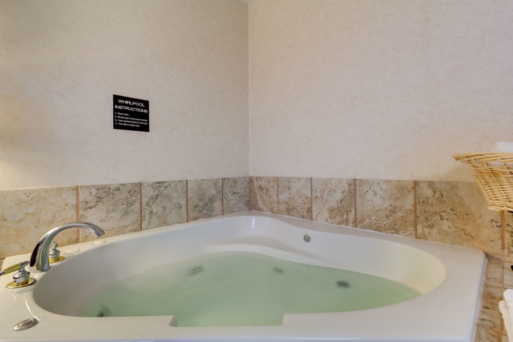 Fireside Inn and Suites - photo 23