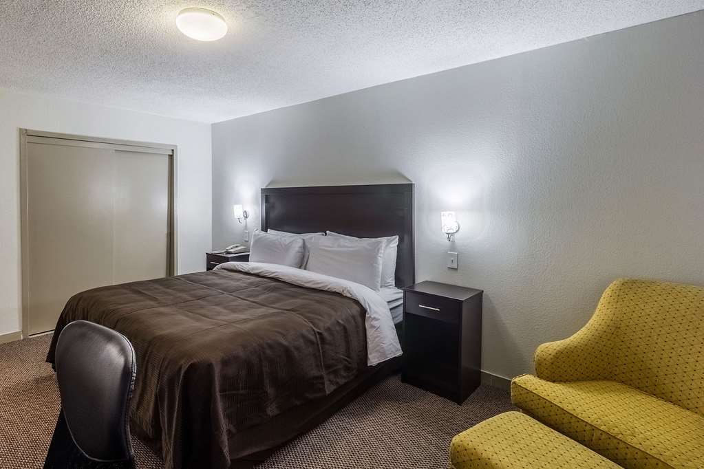 Clarion Inn near McAllen Airport - photo 17