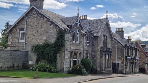 Bonnie Taigh with FREE parking 24 hours — 4-Star Luxury Hotel in Pitlochry, United Kingdom