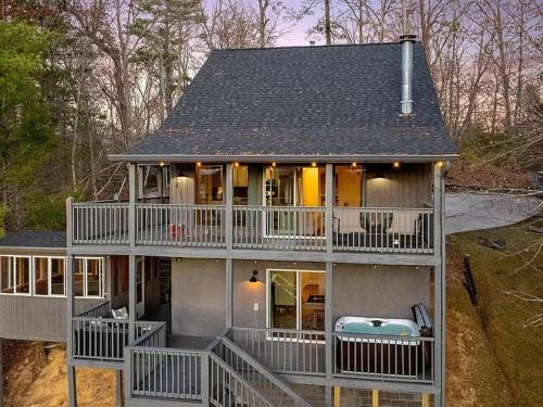 Peak of Perfection in Gatlinburg, United States