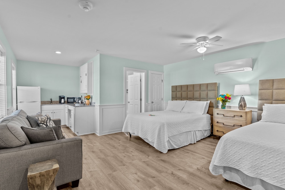 Loggerhead Inn and Suites - photo 26