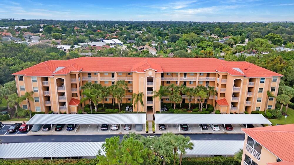 Riverwalk 713 — 4-Star Luxury Hotel in Fort Myers, United States