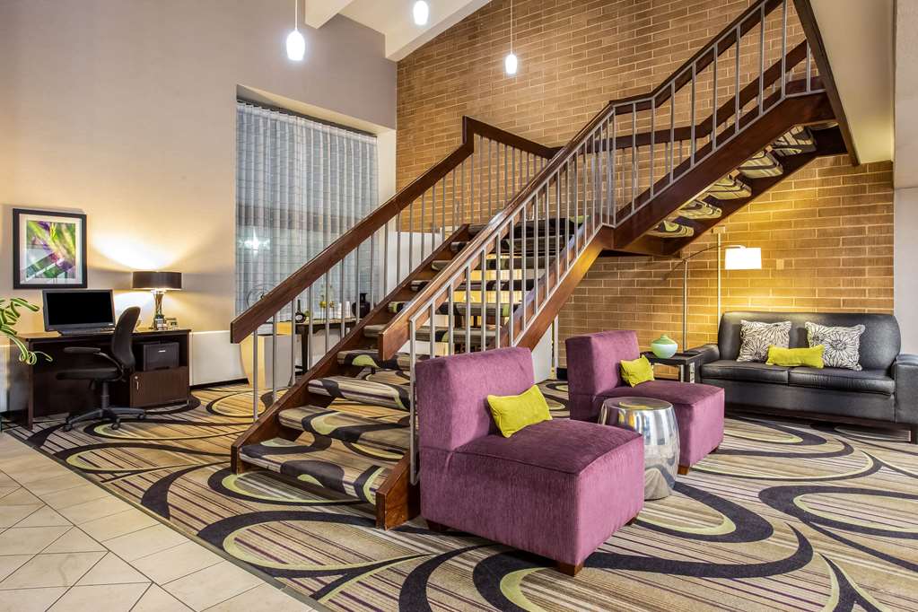 La Quinta Inn by Wyndham Oshkosh - photo 10