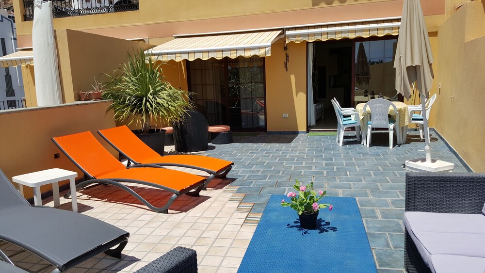 HD Mogan Beach Apartment — 4-Star Luxury Hotel in Mogan, Spain