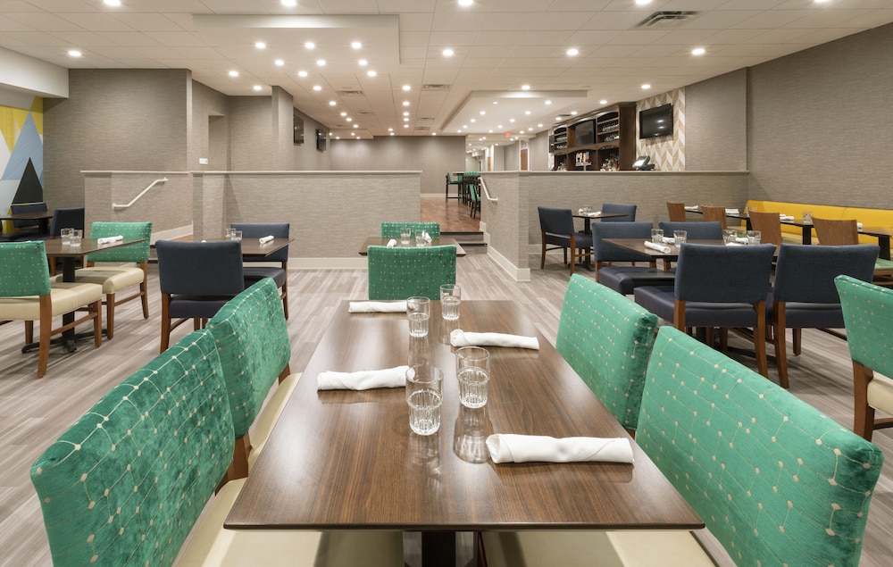 Holiday Inn Marquette by IHG - photo 35