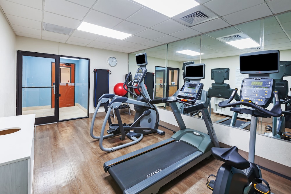 Holiday Inn Express & Suites Houston Memorial Park Area by IHG - photo 20