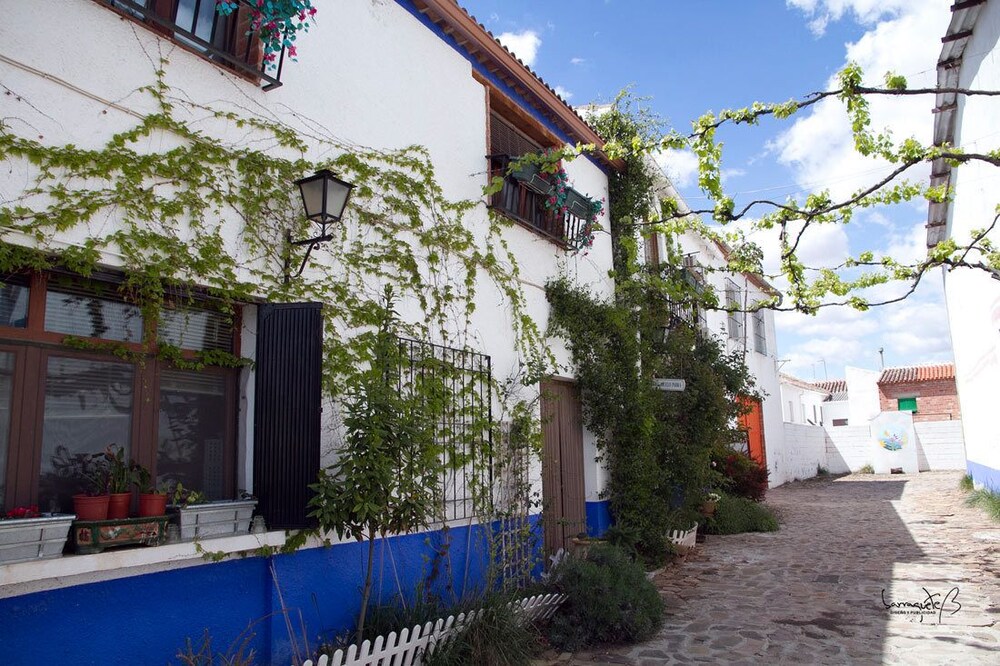 Hotel Rural la Casona del Abuelo Parra — hotel in Infantes