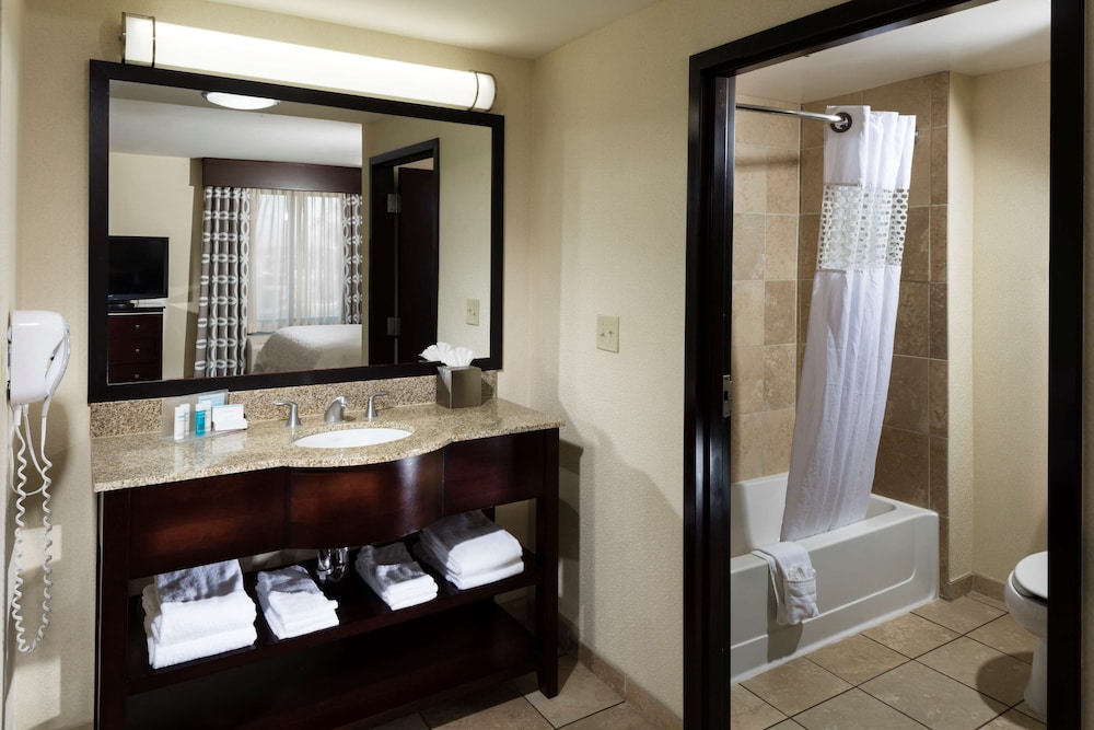 Hampton Inn & Suites Las Vegas South - photo 31