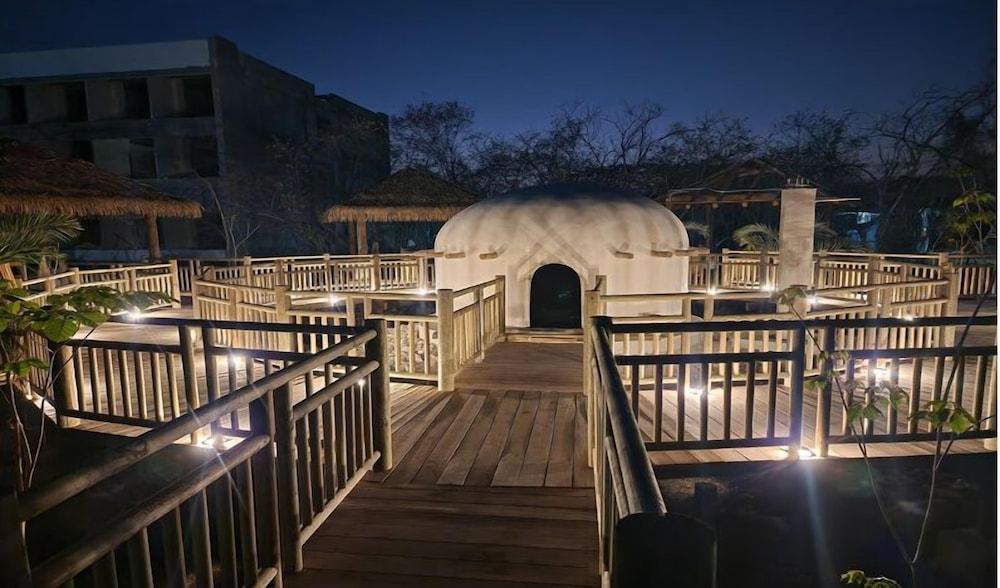 Hotel Mundo Maya Edzná