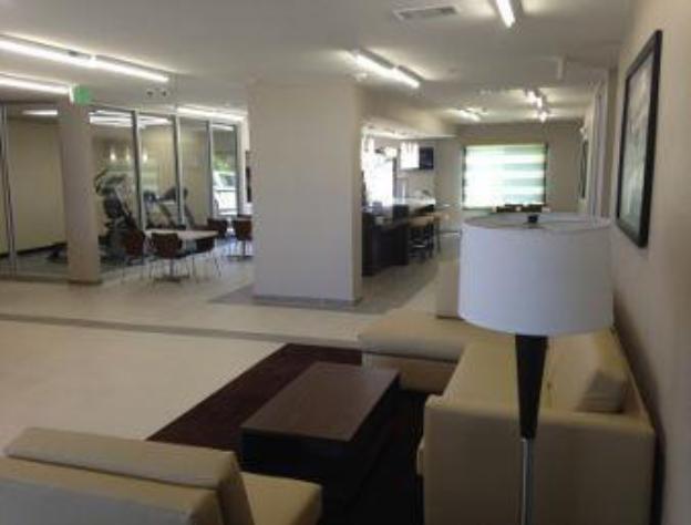 Super 8 by Wyndham Stanton - photo 12
