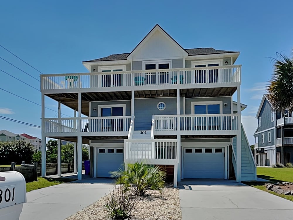 Salty Seahorse in Sneads Ferry, United States
