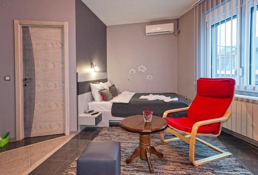 Hotel Lama — Kragujevac — photo 5