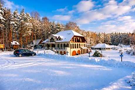Malutkie Resort — hotel in Radomsko