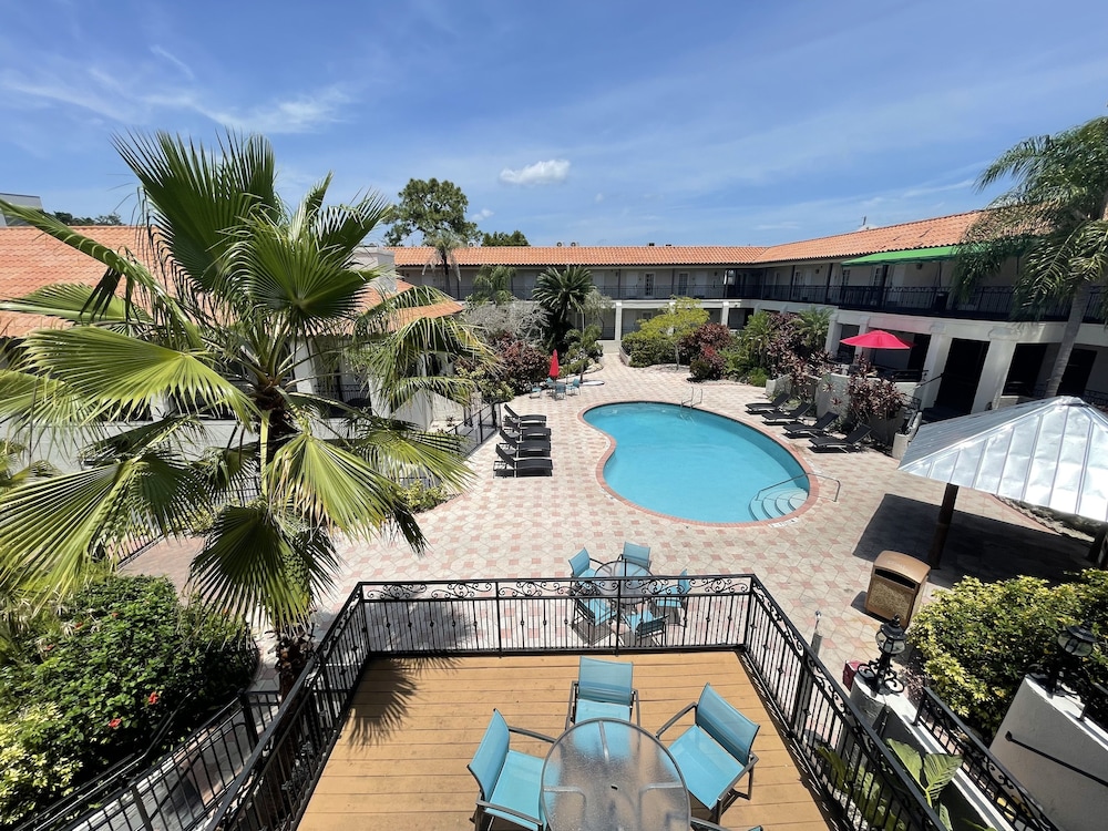 Red Roof Inn PLUS & Suites Tampa - photo 25