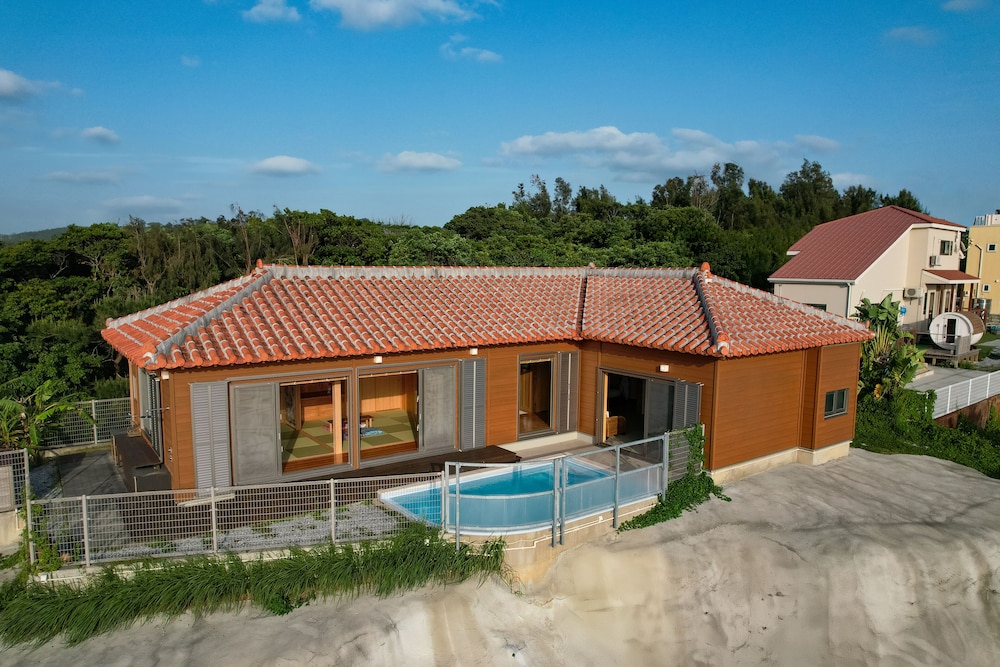 Yamagata Ryukyu Hatago Onna Bokairo in Ishikawa, Japan