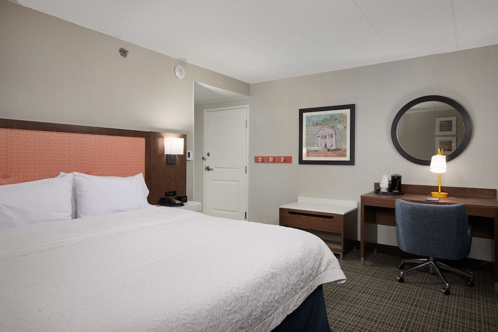 Hampton Inn Fairfax City - photo 26
