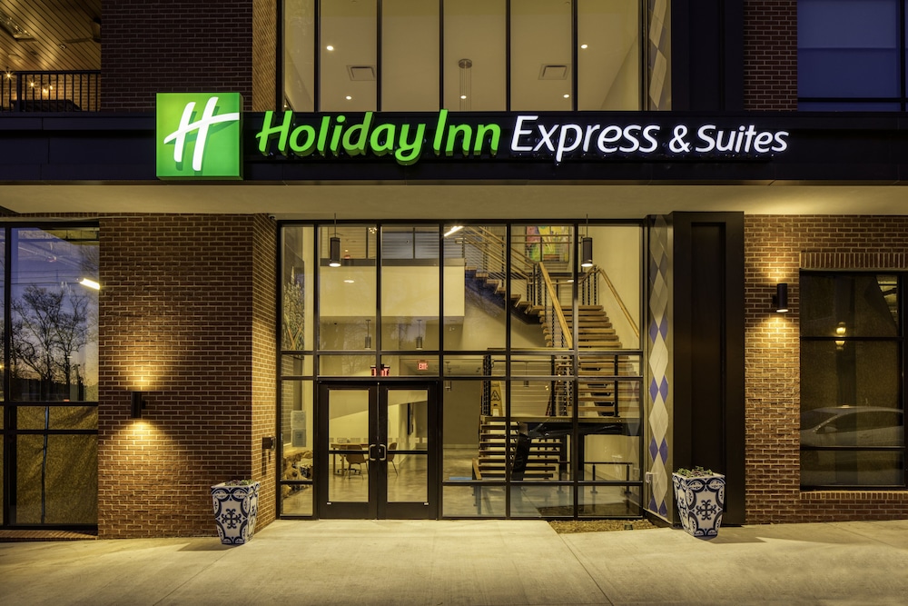 Holiday Inn Express & Suites Charlotte South End by IHG - photo 115