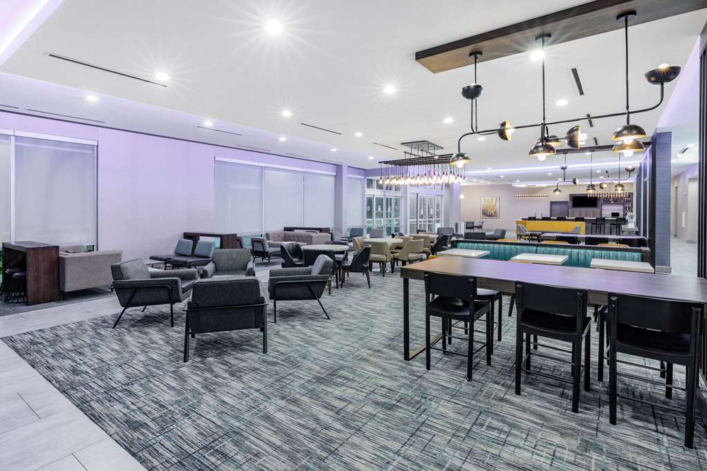La Quinta Inn & Suites by Wyndham Texas City I 45 - photo 6