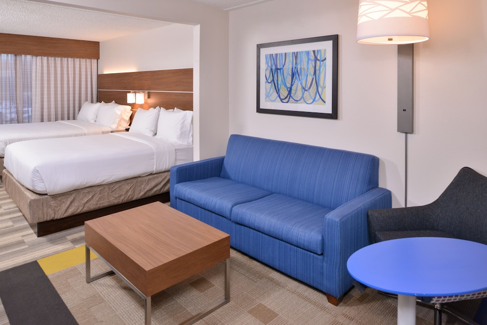 Holiday Inn Express & Suites Indianapolis Dtn Conv Ctr Area by IHG - photo 34