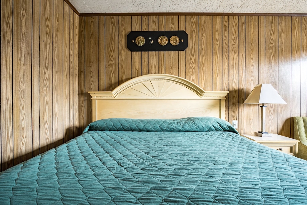 OYO Hotel Holly Springs MS - photo 7