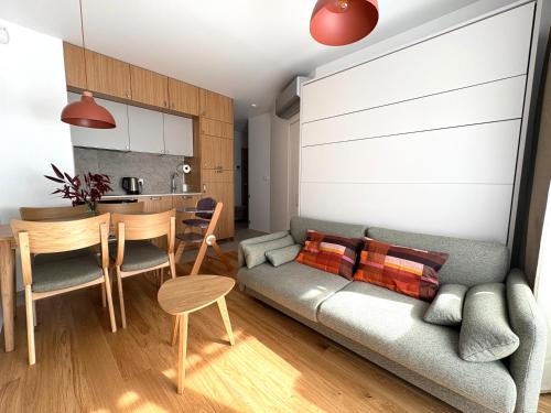 Len Apartments One Gdańsk Sobieszewo Baltic Line blisko morza na Wyspie Sobieszewskiej dla rodzin przyjazny zwierzętom z tarasem — 4-Star Luxury Hotel in Gdansk, Poland