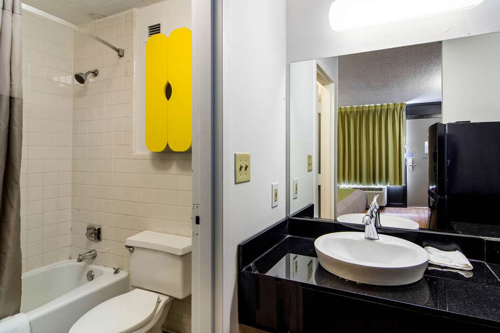 Studio 6 Extended Stay Lagrange GA - photo 22