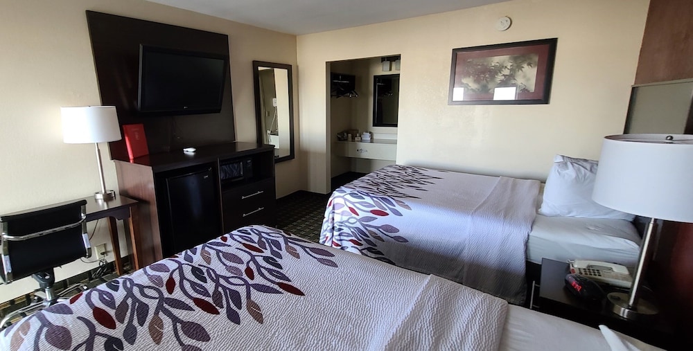 Red Roof Inn & Suites Greenwood SC - photo 15