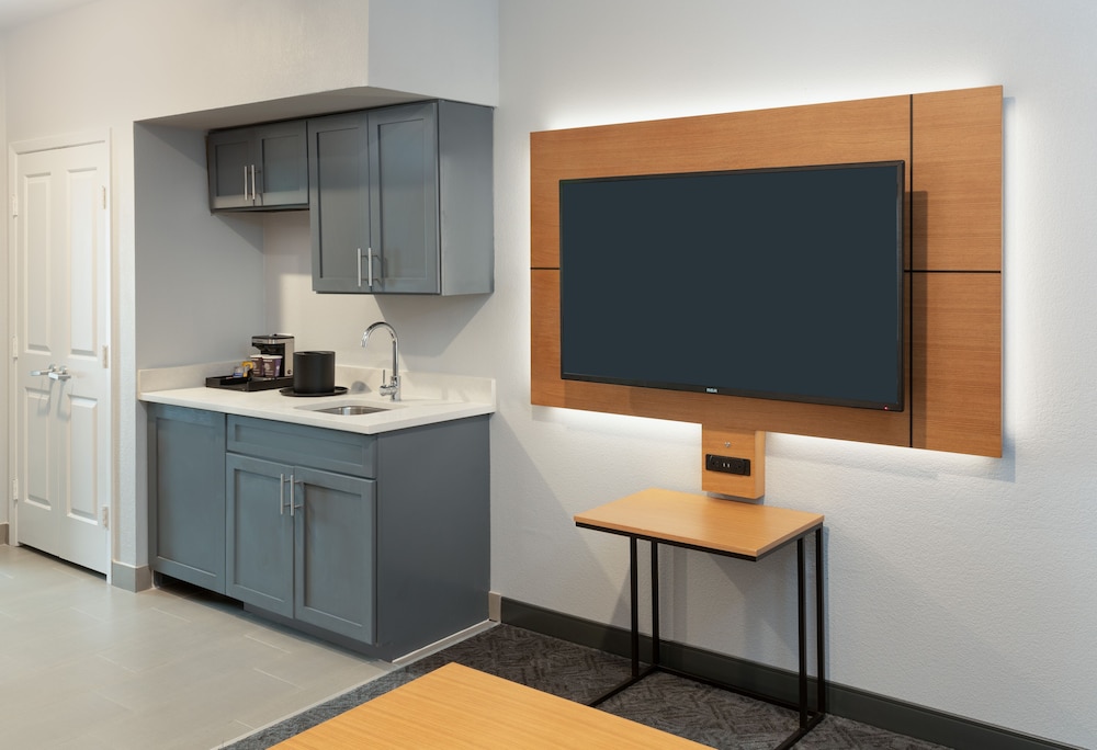DoubleTree by Hilton Houston Westchase - photo 22