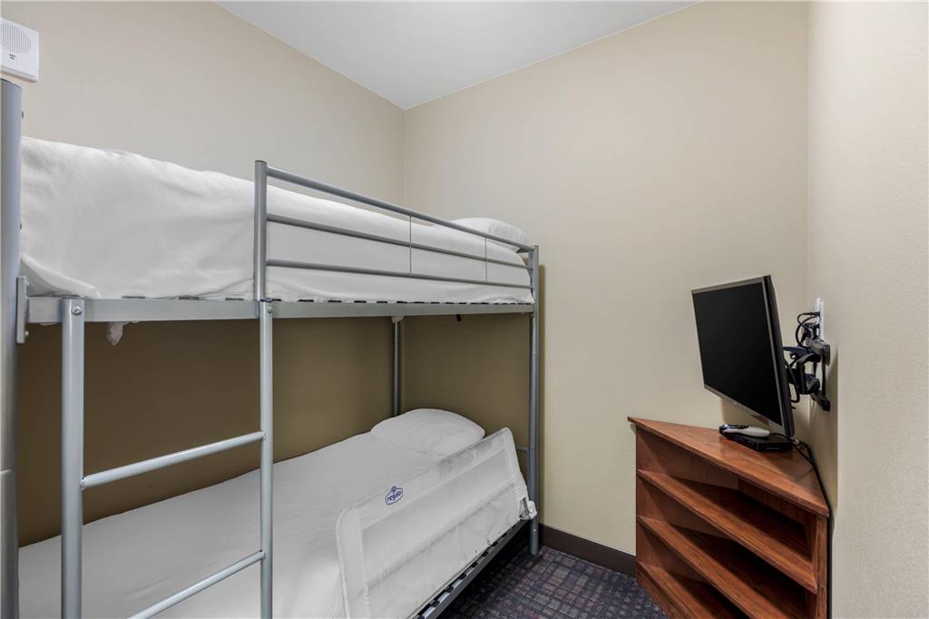 Comfort Suites Loveland - photo 39